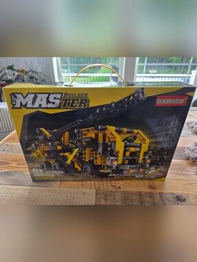 STEM Construction KIT- Master Builder Crane Engineering Set‎
